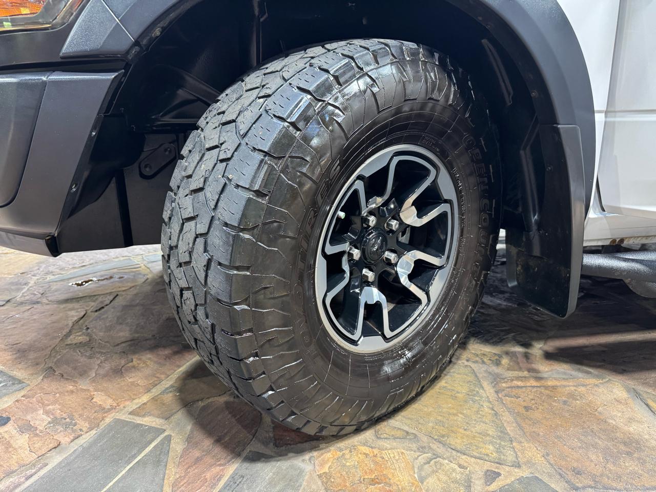 RAM 1500 4WD Crew Cab 140.5" Rebel 2016