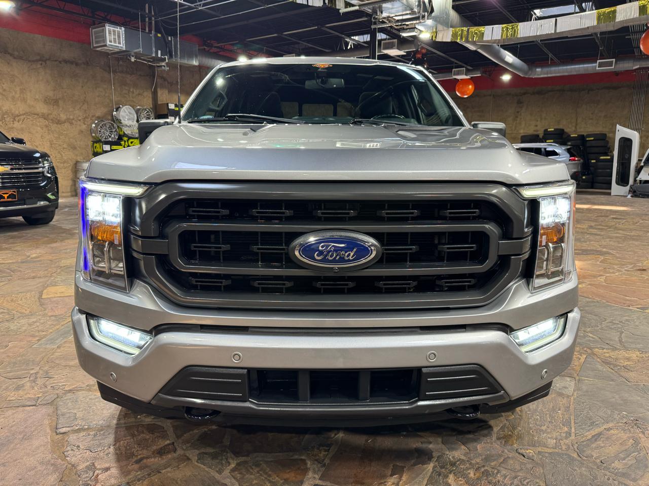 Ford F-150 4WD SuperCrew 145" XLT 2022