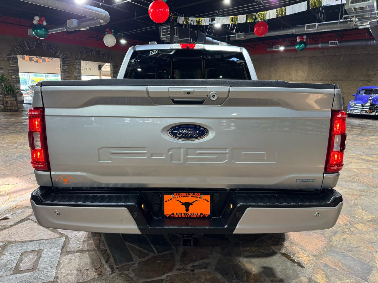 Ford F-150 4WD SuperCrew 145" XLT 2022