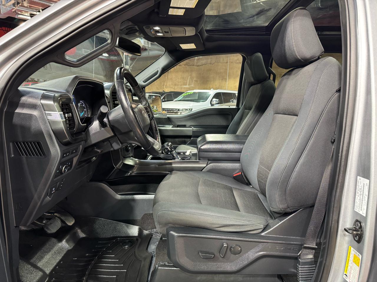 Ford F-150 4WD SuperCrew 145" XLT 2022