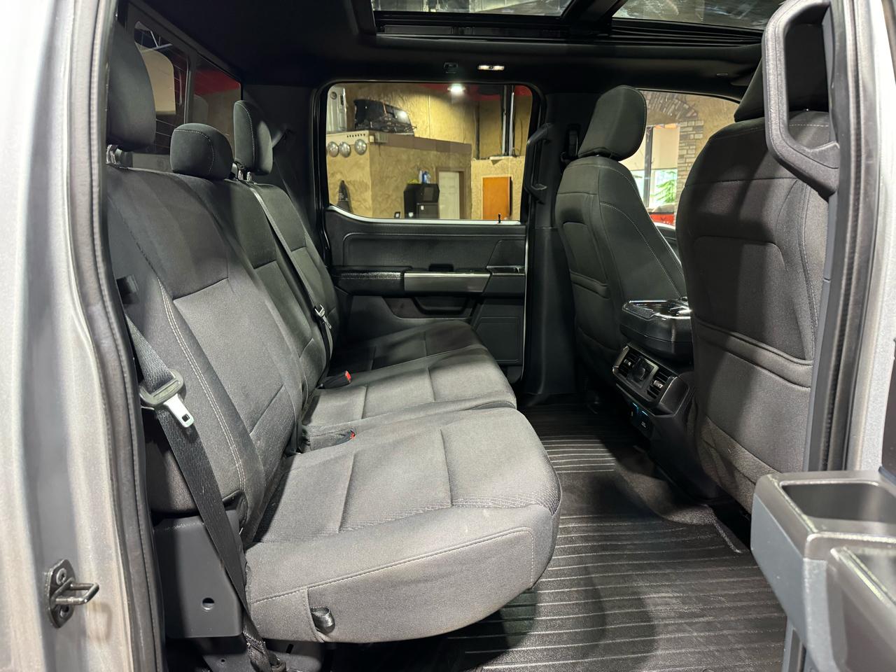 Ford F-150 4WD SuperCrew 145" XLT 2022