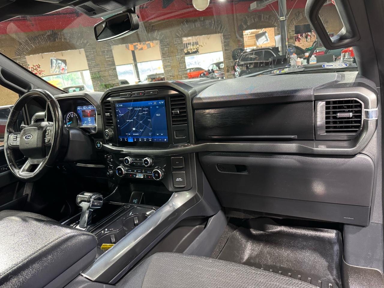 Ford F-150 4WD SuperCrew 145" XLT 2022