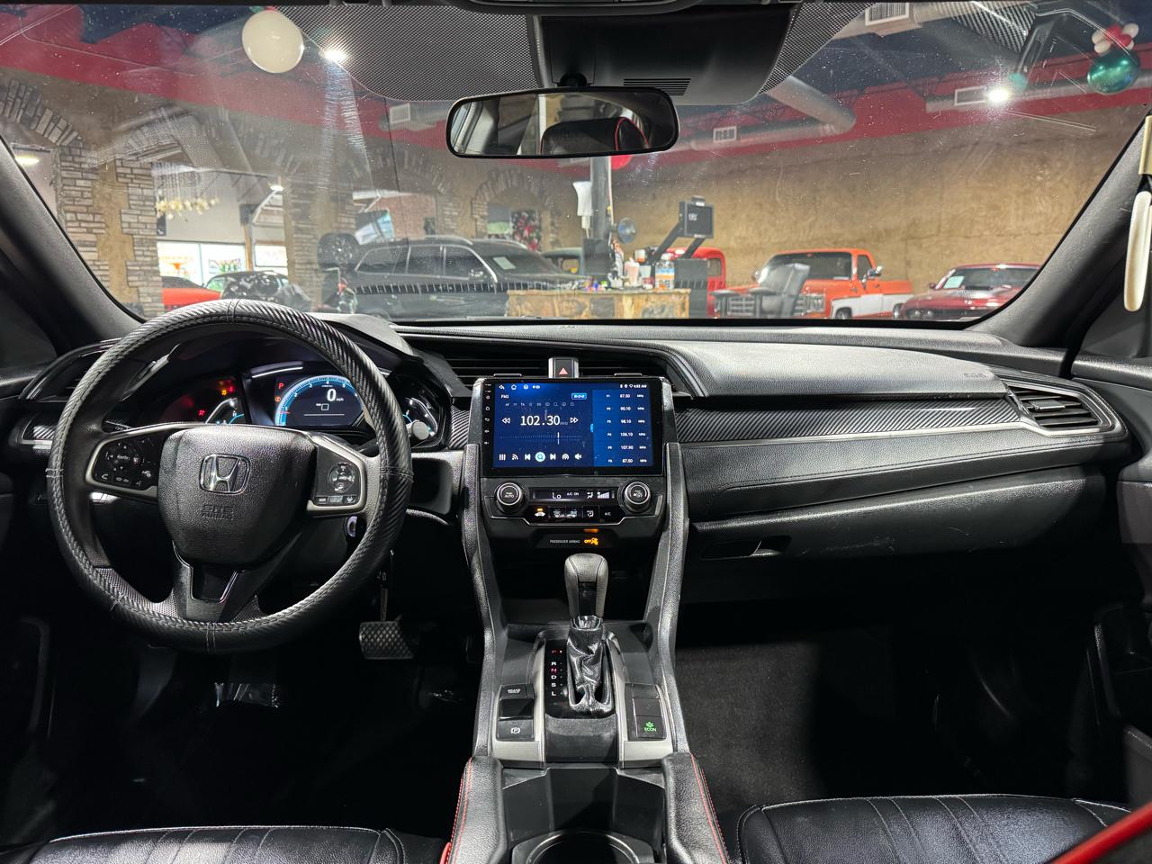 Honda Civic Hatchback LX CVT 2019