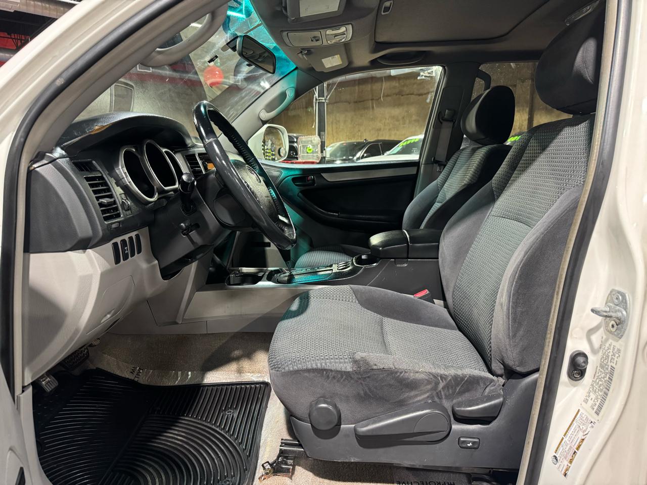 Toyota 4Runner 4dr SR5 V6 Auto 4WD (Natl) 2005