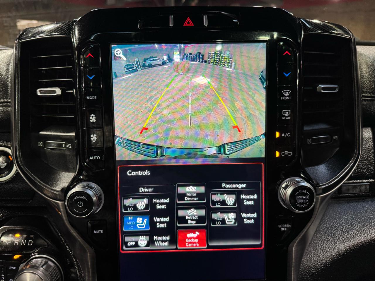 RAM 1500 Laramie 4x4 Crew Cab 5'7" Box 2019