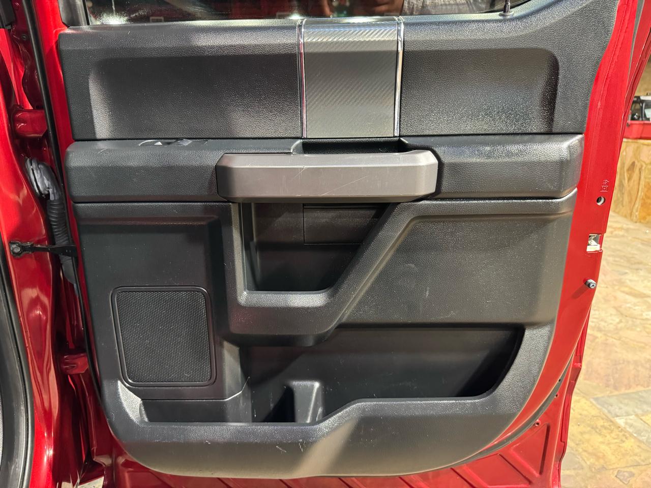 Ford F-150 4WD SuperCrew 145" XLT 2018