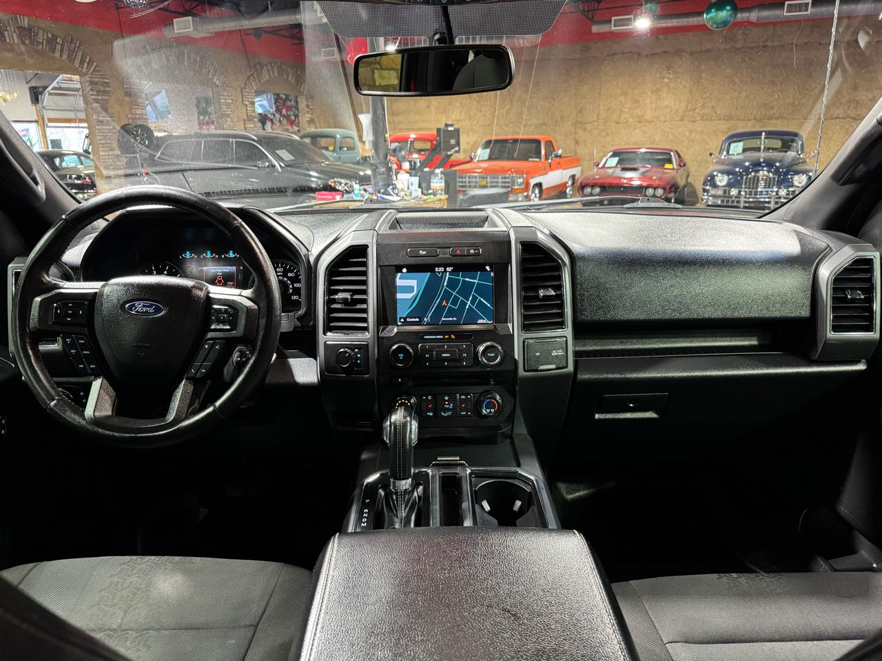 Ford F-150 4WD SuperCrew 145" XLT 2018