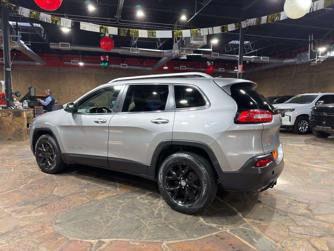 Jeep Cherokee 4WD 4dr Latitude 2014