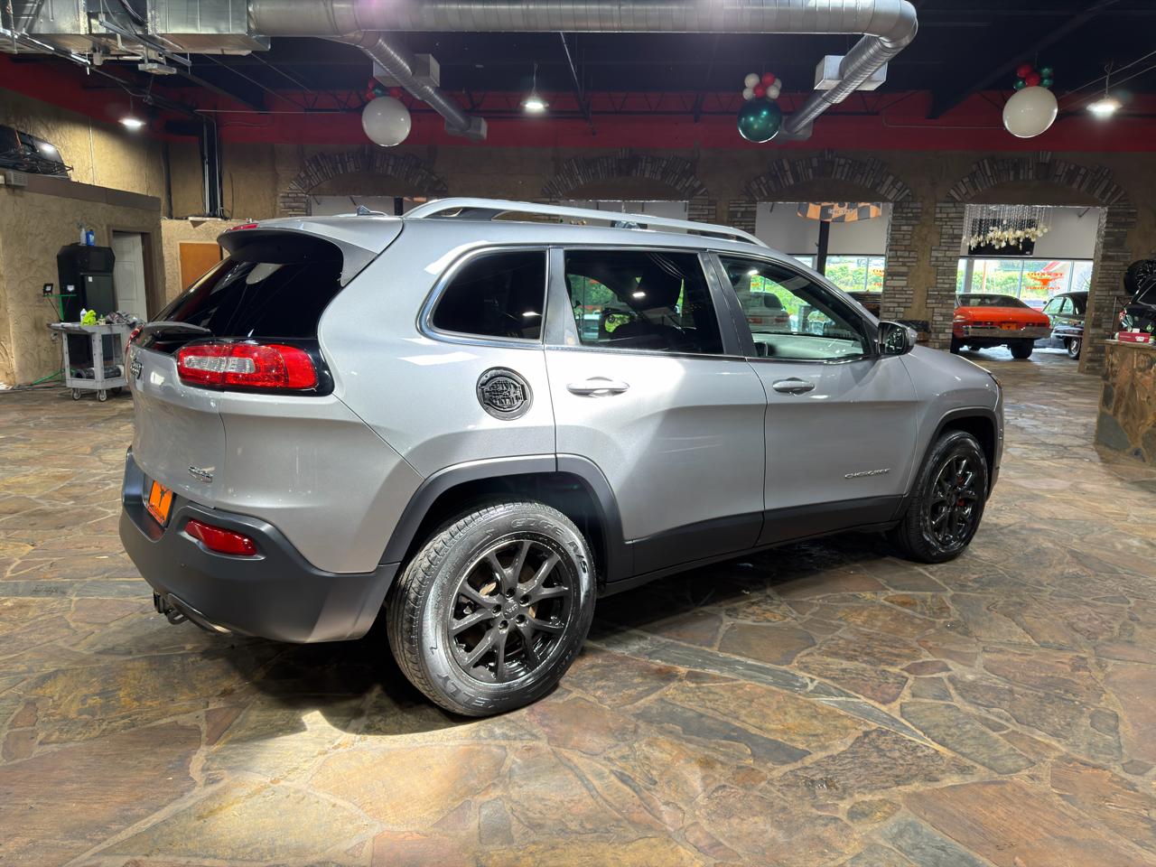 Jeep Cherokee 4WD 4dr Latitude 2014