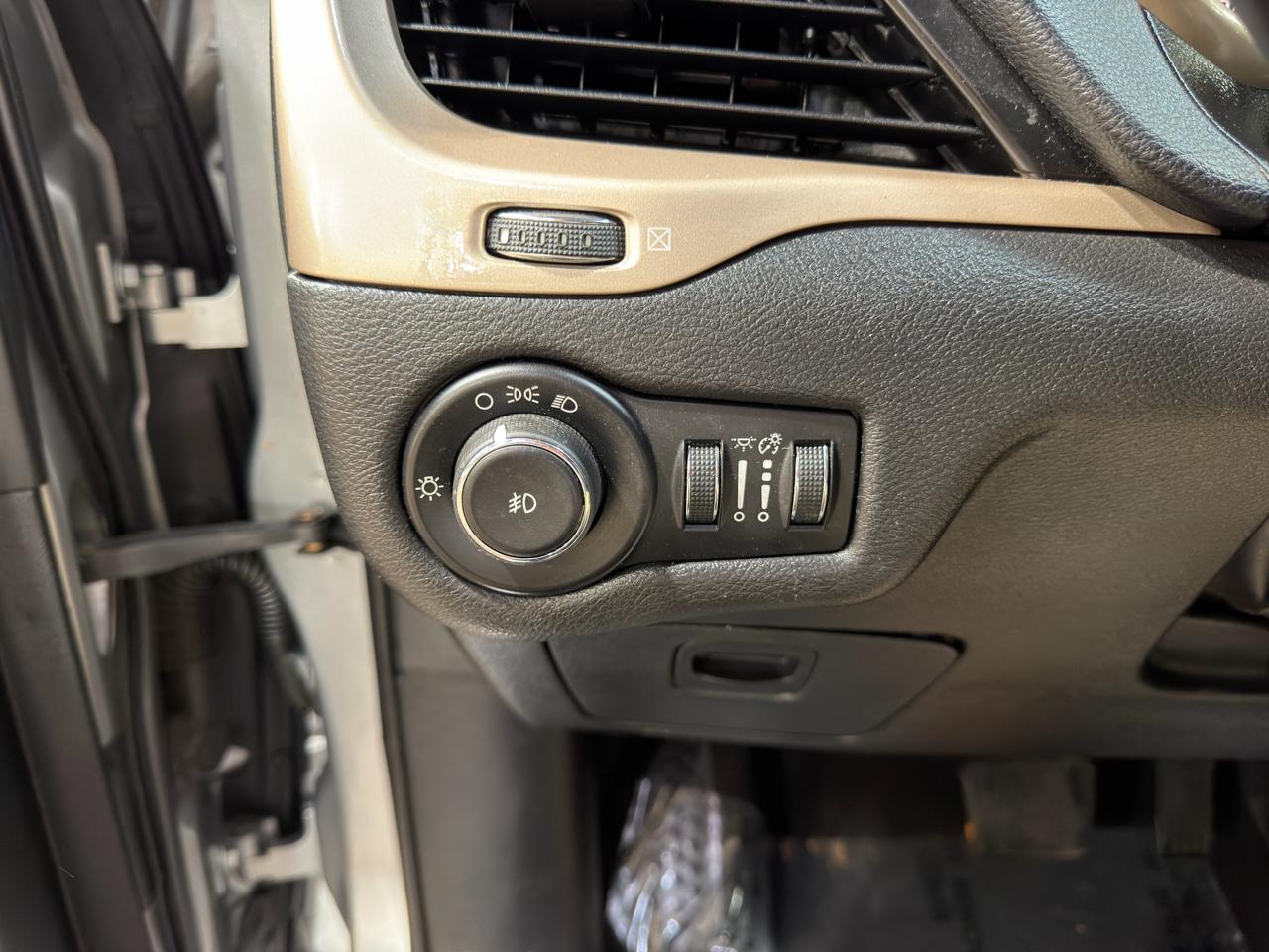 Jeep Cherokee 4WD 4dr Latitude 2014