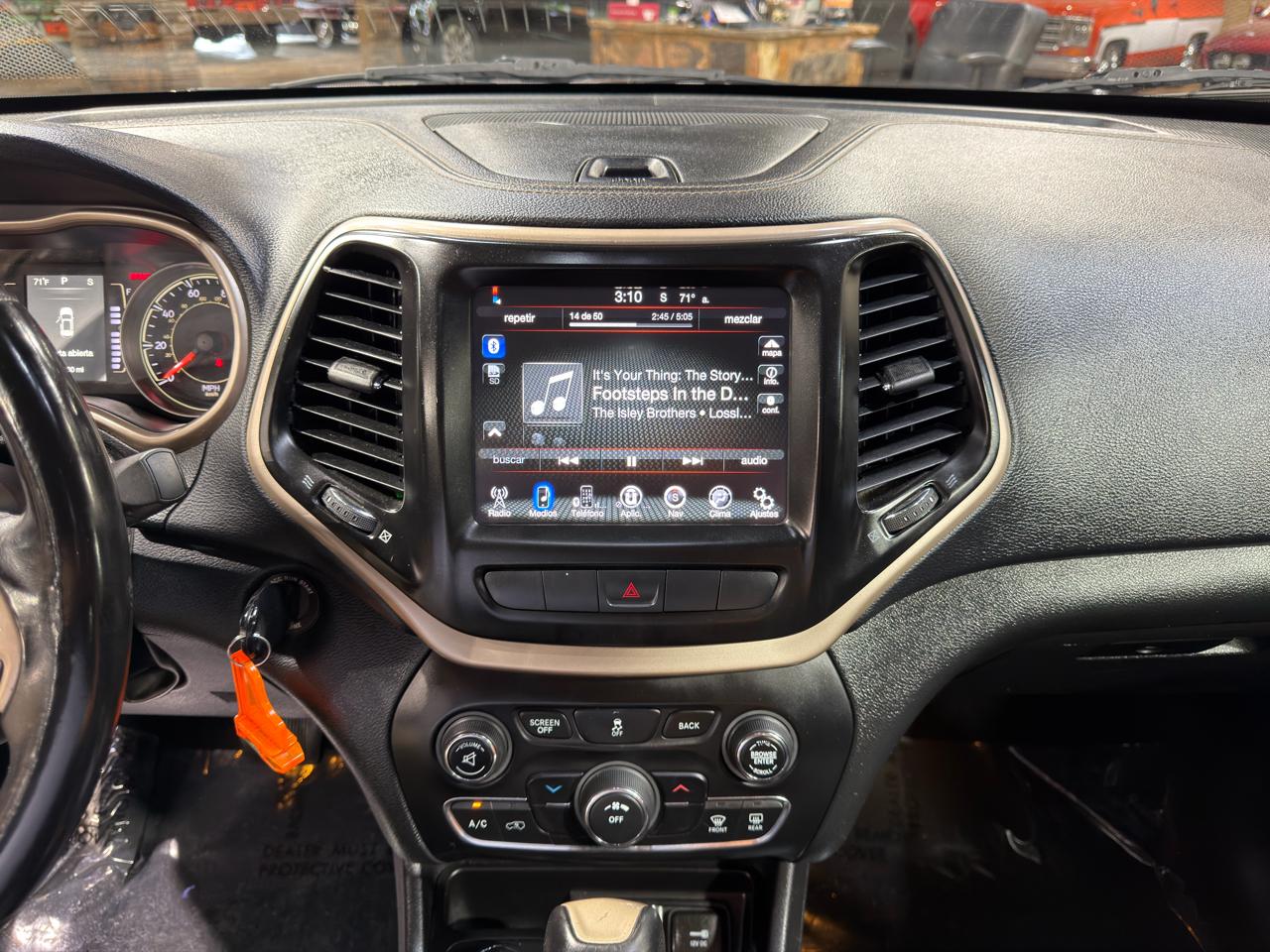 Jeep Cherokee 4WD 4dr Latitude 2014