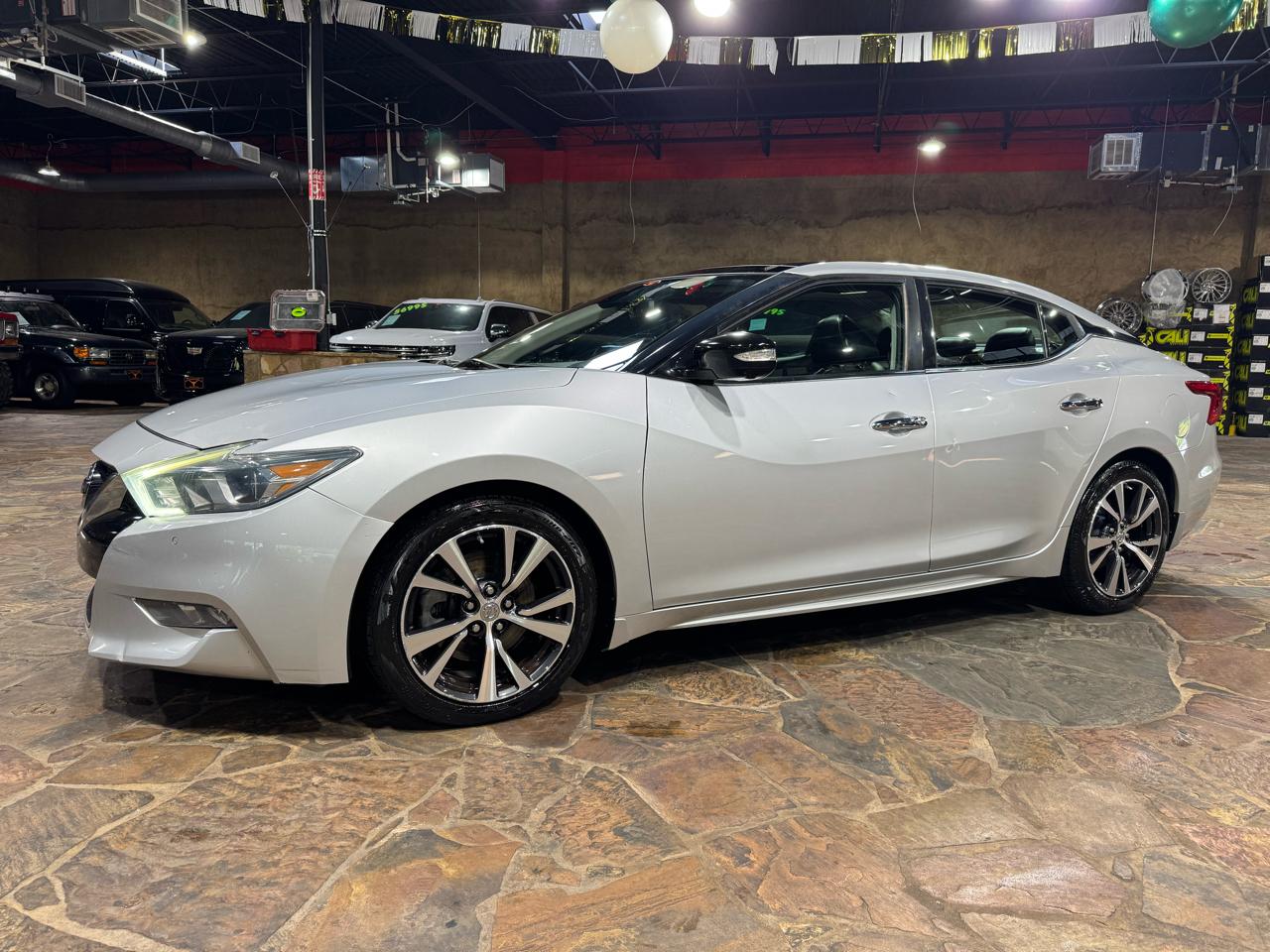 Nissan Maxima 4dr Sdn 3.5 Platinum 2016