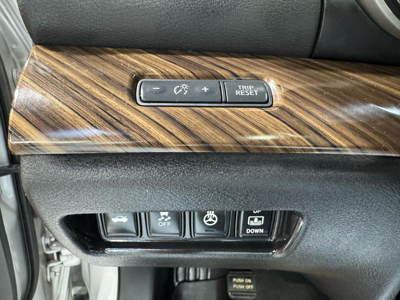 Nissan Maxima 4dr Sdn 3.5 Platinum 2016