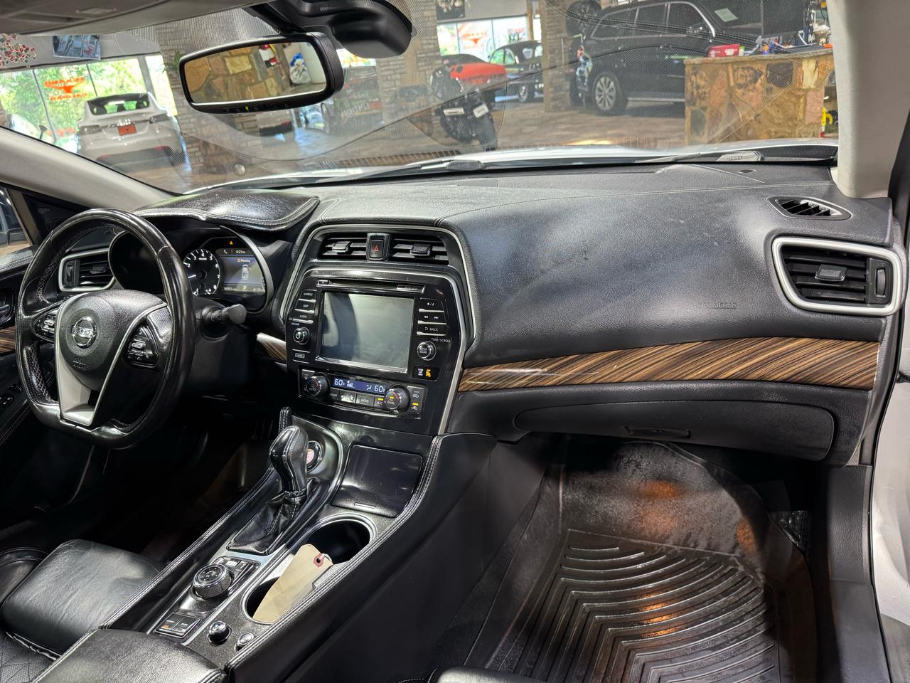 Nissan Maxima 4dr Sdn 3.5 Platinum 2016