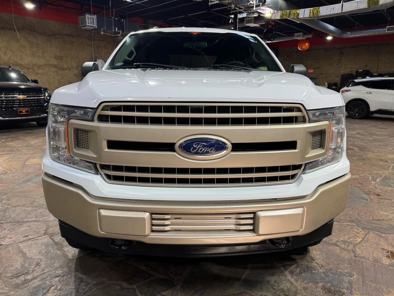 Ford F-150 2WD SuperCrew 145" XL 2019