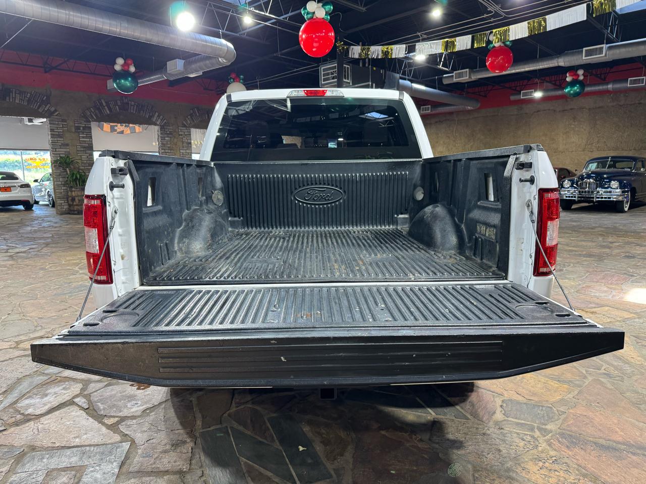 Ford F-150 2WD SuperCrew 145" XL 2019