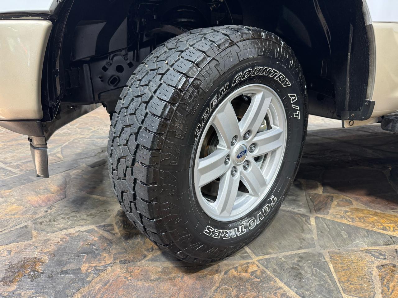 Ford F-150 2WD SuperCrew 145" XL 2019