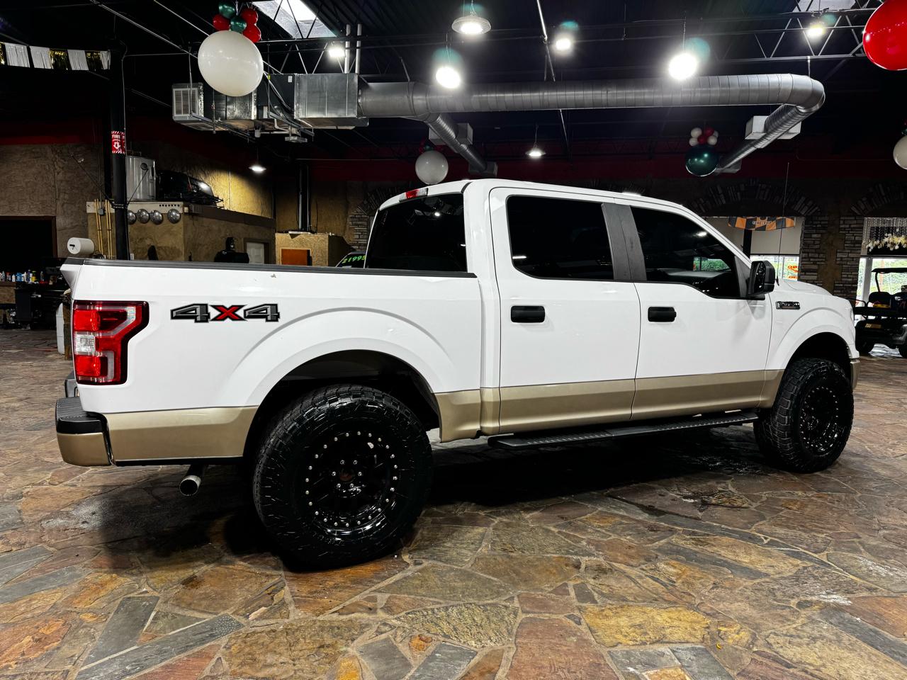 Ford F-150 2WD SuperCrew 145" XL 2019