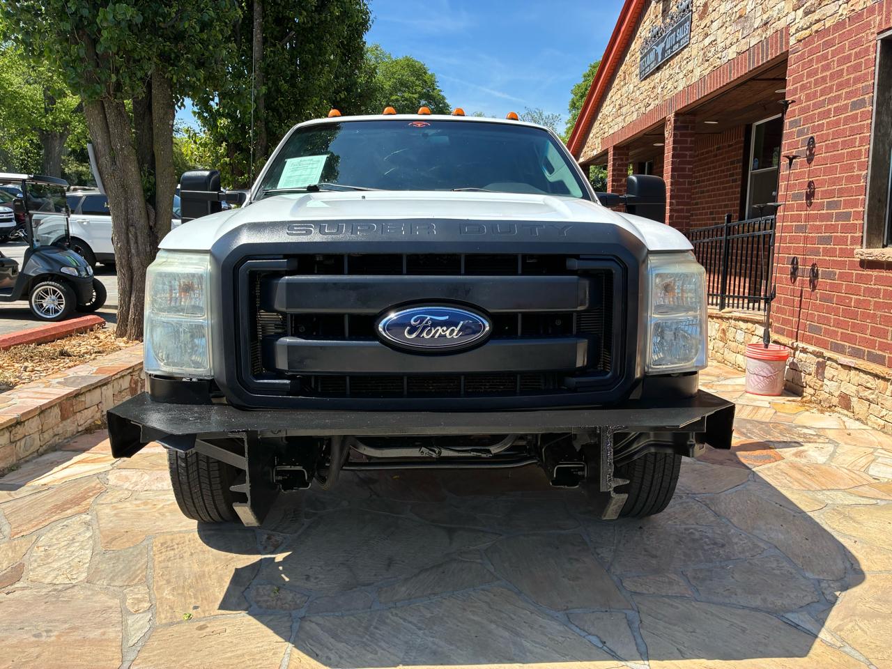 Ford Super Duty F-350 DRW 2WD Crew Cab 176" WB 60" CA Lariat 2015