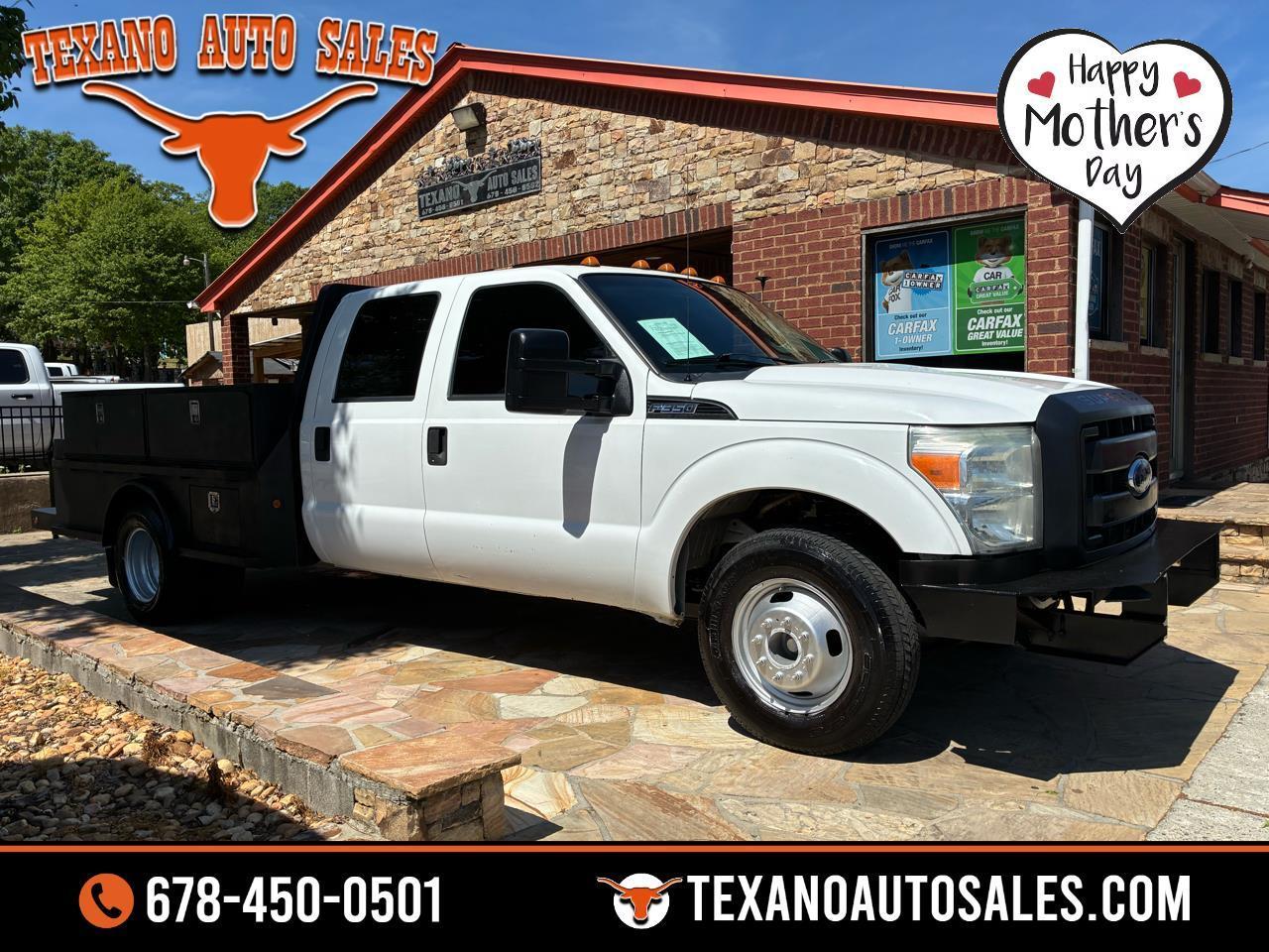 2015 Ford Super Duty F-350 DRW 2WD Crew Cab 176" WB 60" CA Lariat