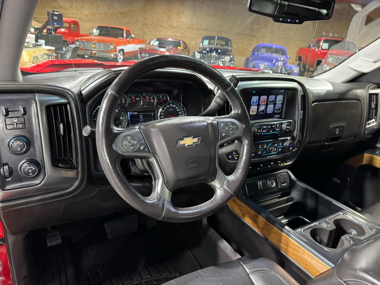 Chevrolet Silverado 1500 4WD Crew Cab 143.5" LTZ w/1LZ 2017