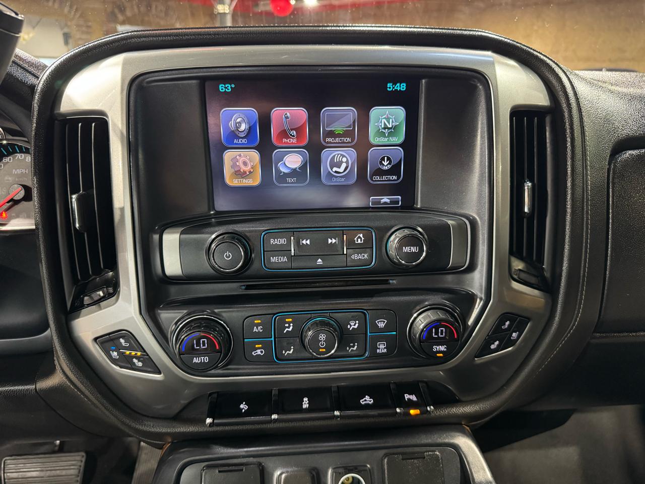 Chevrolet Silverado 1500 4WD Crew Cab 143.5" LTZ w/1LZ 2017