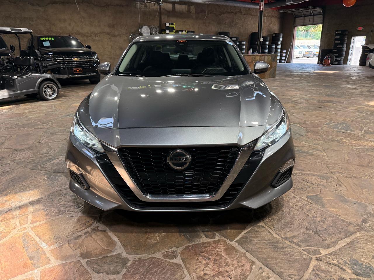 Nissan Altima 2.5 SV Sedan 2022