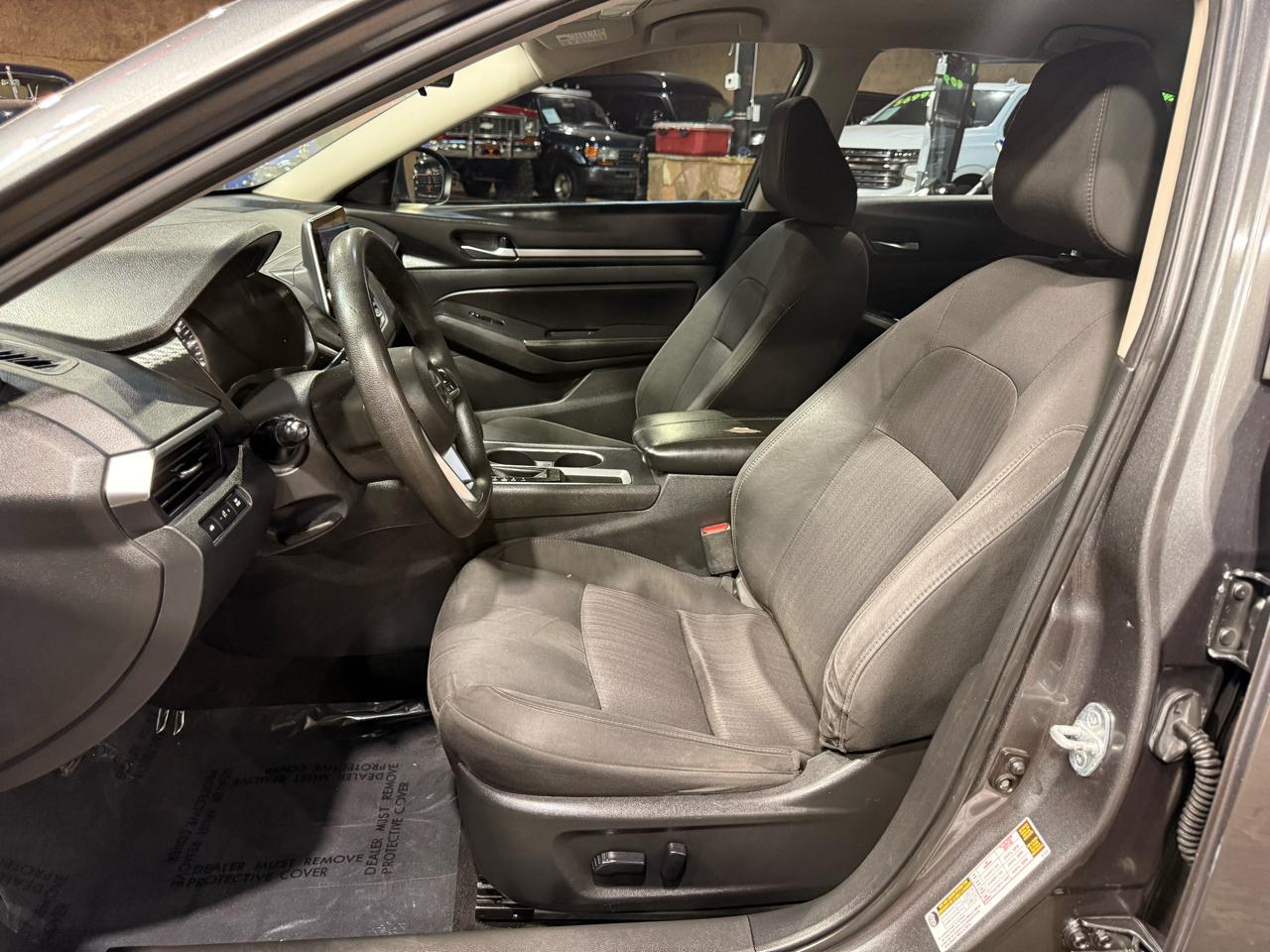 Nissan Altima 2.5 SV Sedan 2022