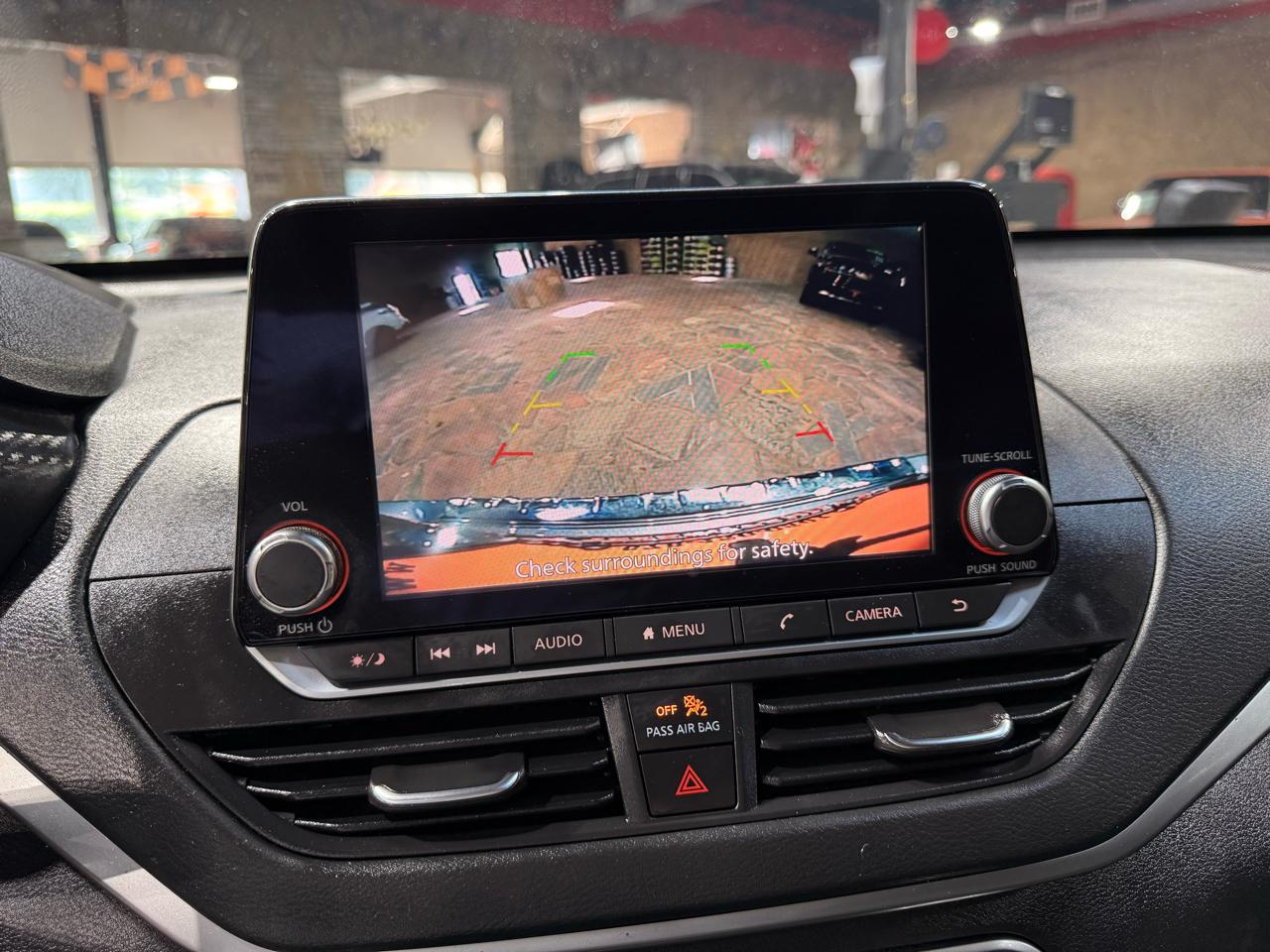 Nissan Altima 2.5 SV Sedan 2022