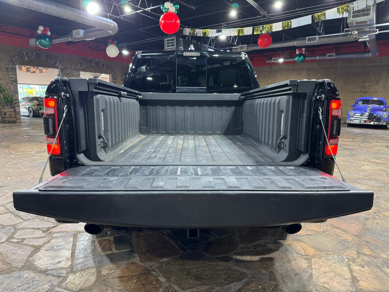 RAM 1500 Limited 4x2 Crew Cab 5'7" Box 2021
