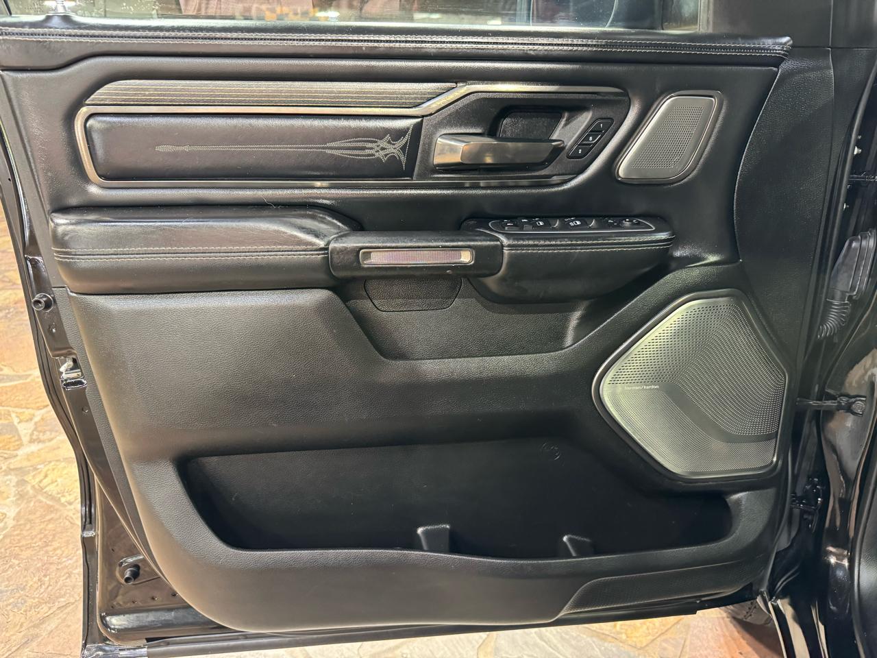 RAM 1500 Limited 4x2 Crew Cab 5'7" Box 2021