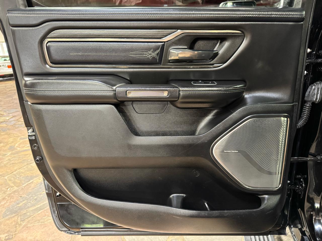 RAM 1500 Limited 4x2 Crew Cab 5'7" Box 2021