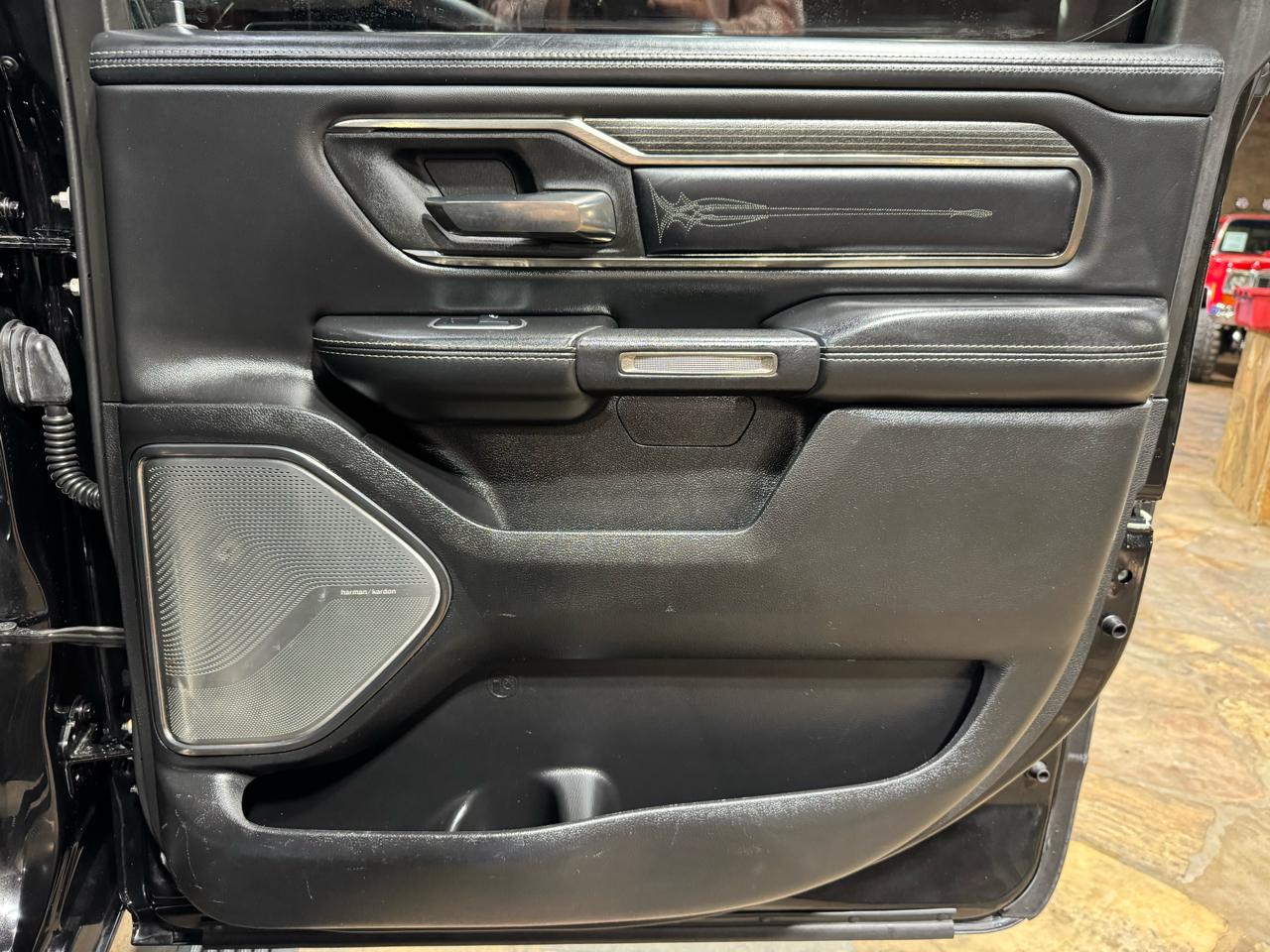 RAM 1500 Limited 4x2 Crew Cab 5'7" Box 2021