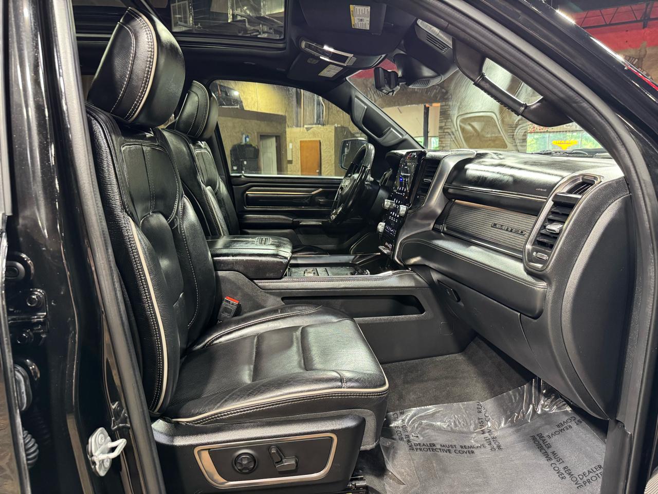 RAM 1500 Limited 4x2 Crew Cab 5'7" Box 2021