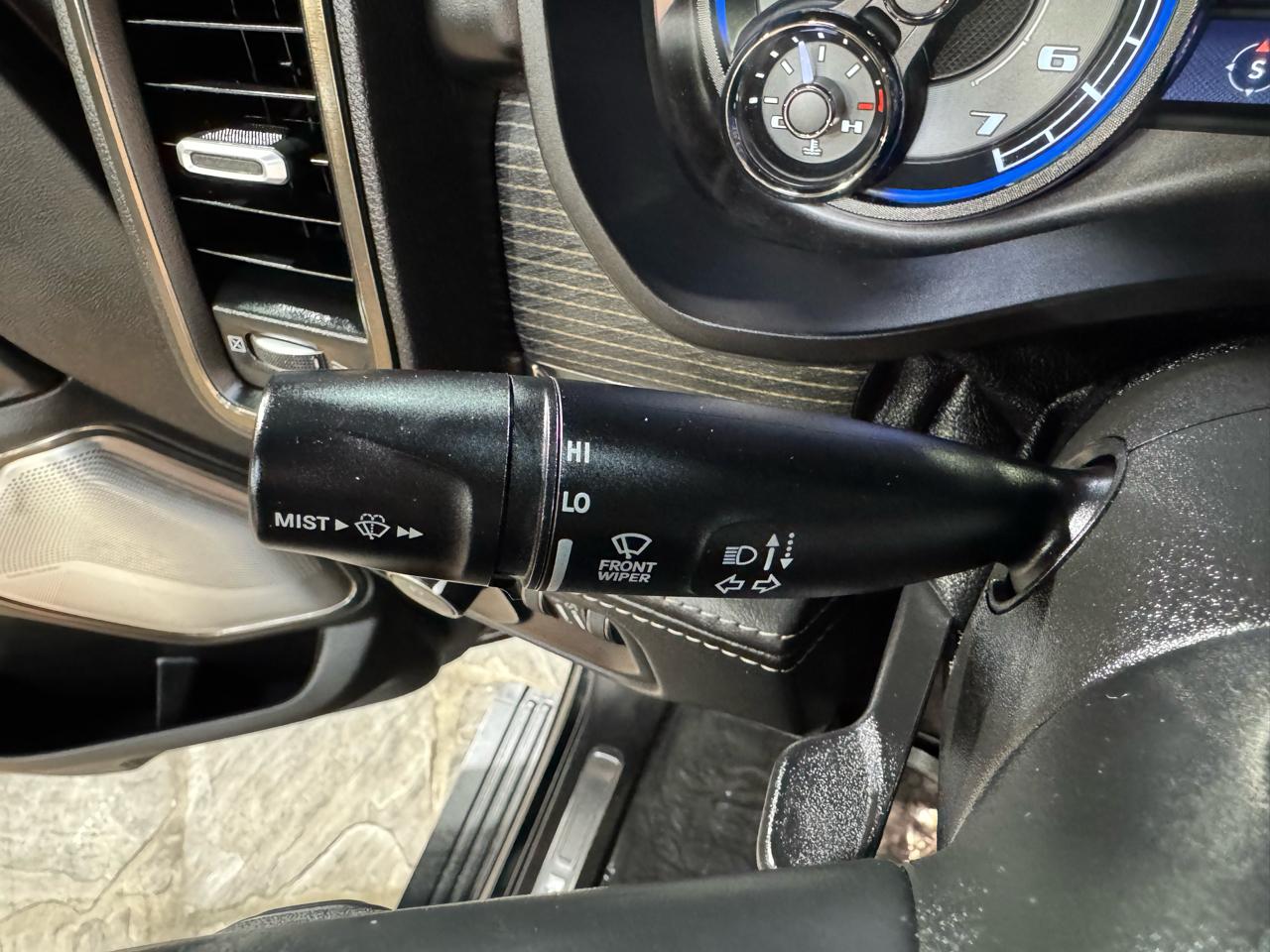 RAM 1500 Limited 4x2 Crew Cab 5'7" Box 2021