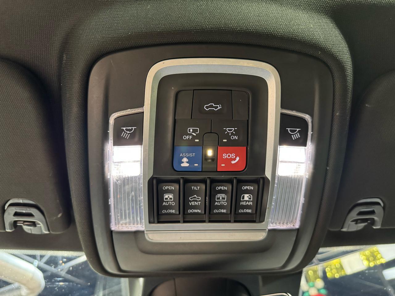 RAM 1500 Limited 4x2 Crew Cab 5'7" Box 2021