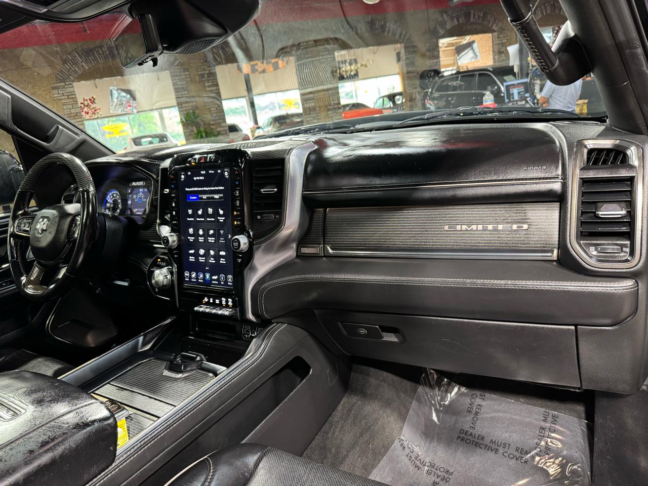 RAM 1500 Limited 4x2 Crew Cab 5'7" Box 2021