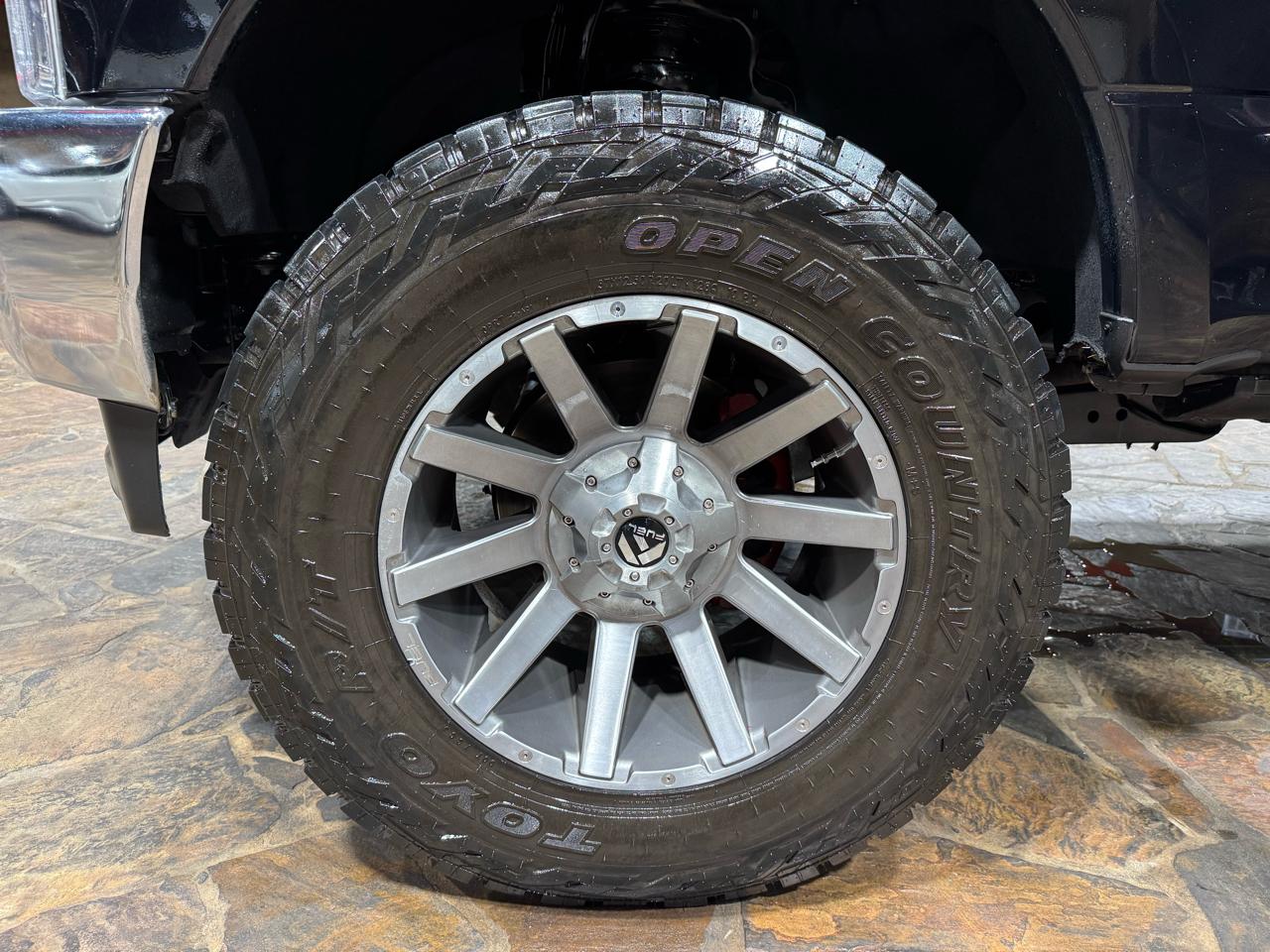 Ford Super Duty F-250 SRW XLT 4WD Crew Cab 8' Box 2017