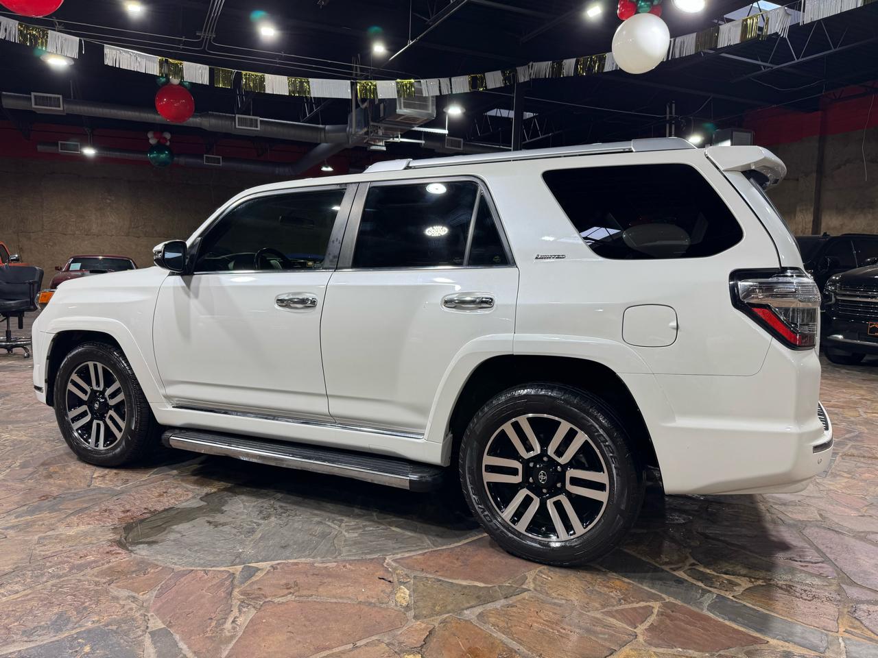 Toyota 4Runner RWD 4dr V6 SR5 Premium (Natl) 2016