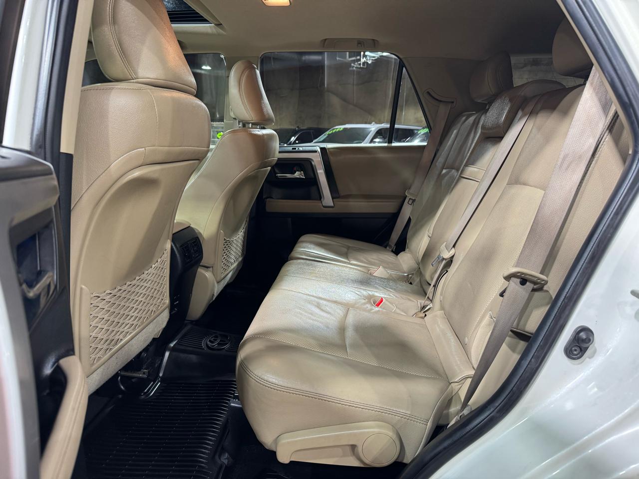 Toyota 4Runner RWD 4dr V6 SR5 Premium (Natl) 2016