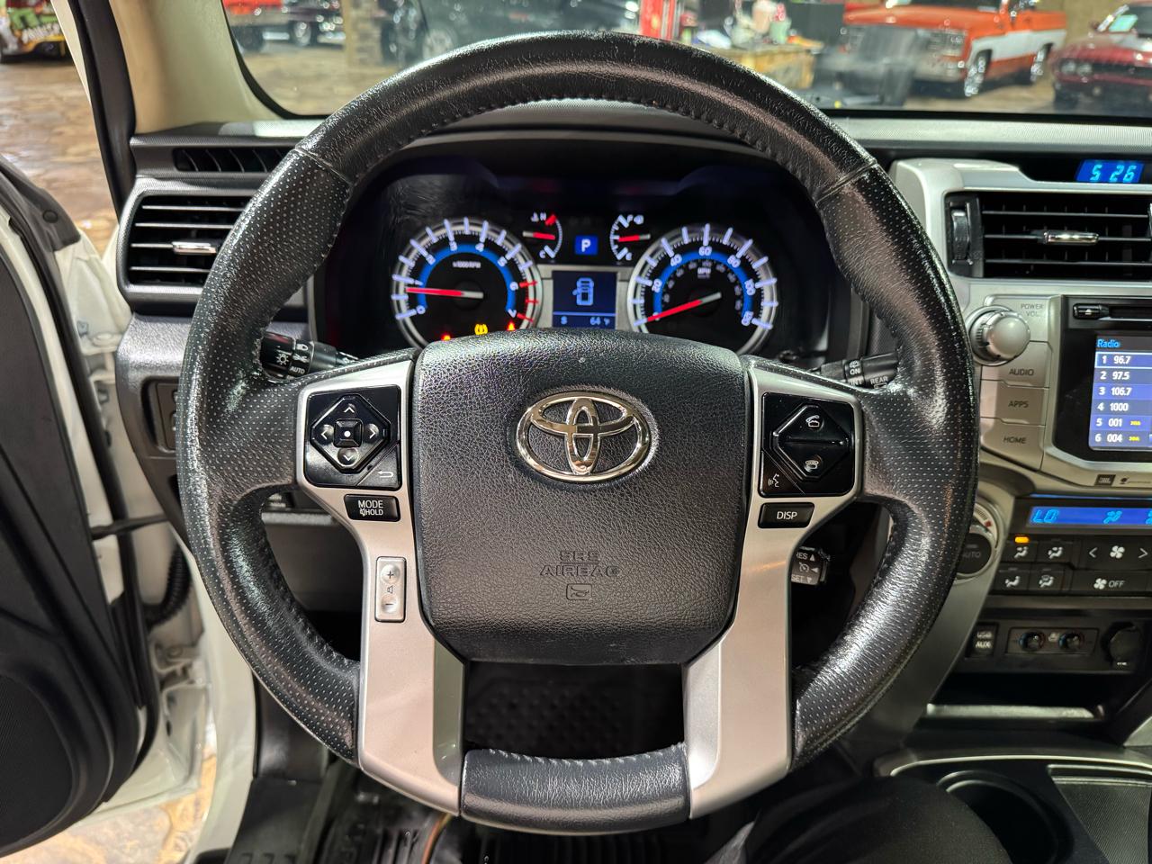 Toyota 4Runner RWD 4dr V6 SR5 Premium (Natl) 2016