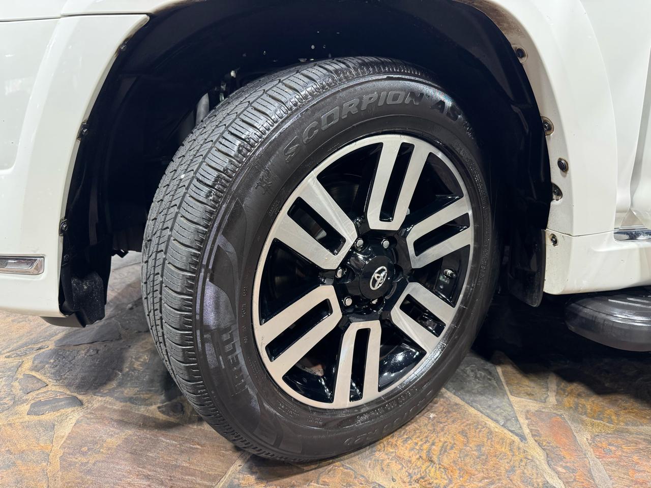 Toyota 4Runner RWD 4dr V6 SR5 Premium (Natl) 2016