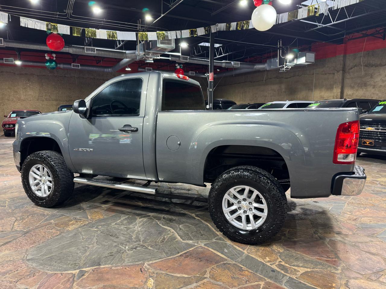 GMC Sierra 1500 2WD Reg Cab 119.0" Work Truck 2011