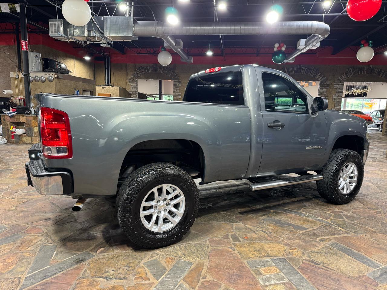 GMC Sierra 1500 2WD Reg Cab 119.0" Work Truck 2011