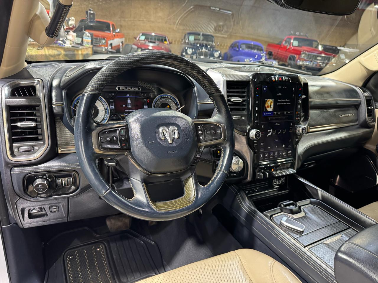 RAM 1500 Limited 4x4 Crew Cab 5'7" Box 2019