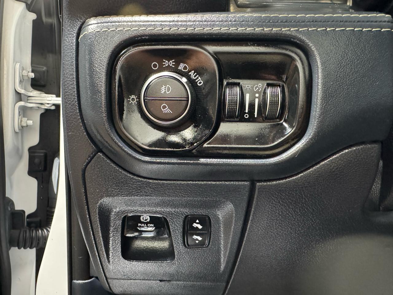 RAM 1500 Limited 4x4 Crew Cab 5'7" Box 2019