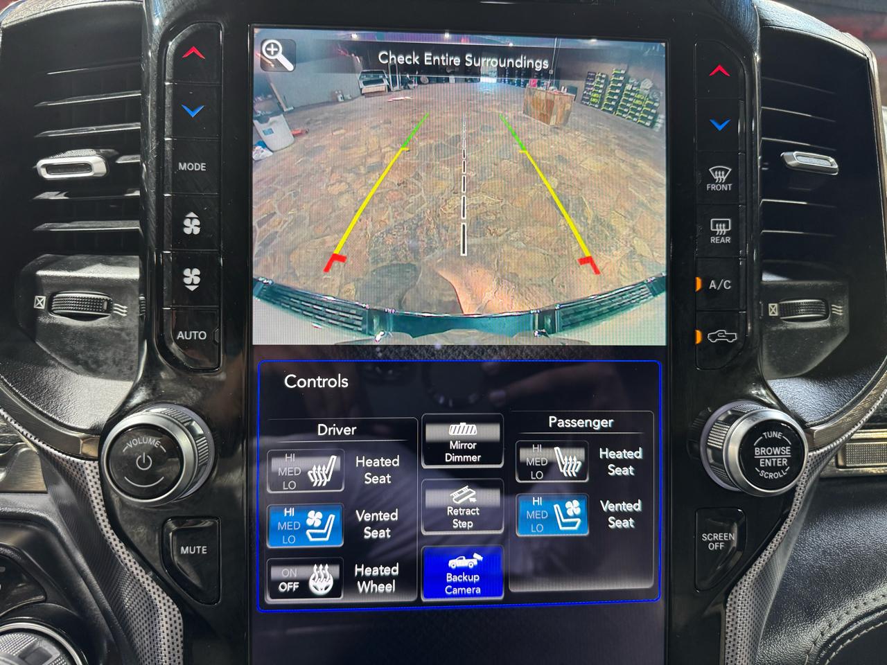 RAM 1500 Limited 4x4 Crew Cab 5'7" Box 2019