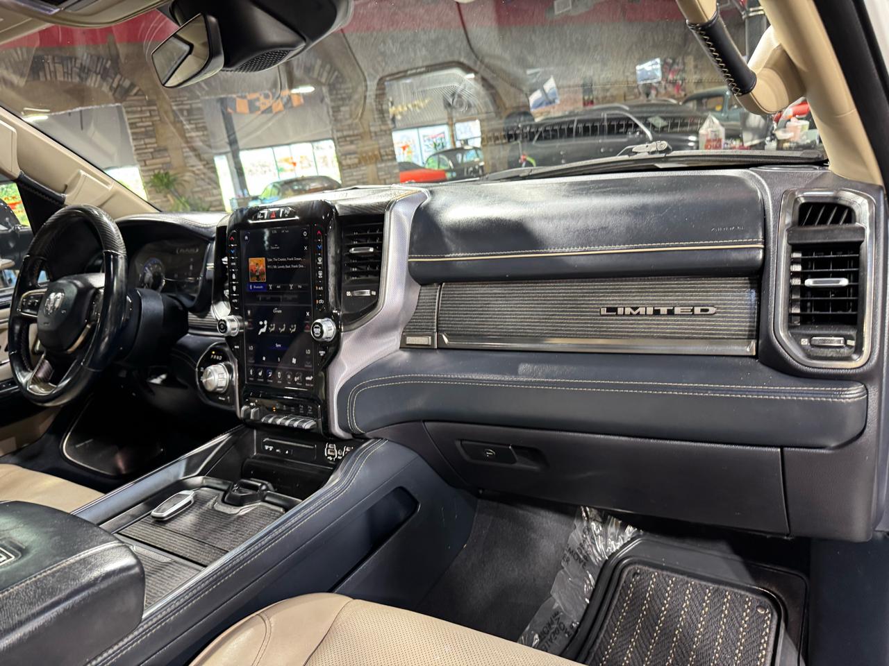 RAM 1500 Limited 4x4 Crew Cab 5'7" Box 2019