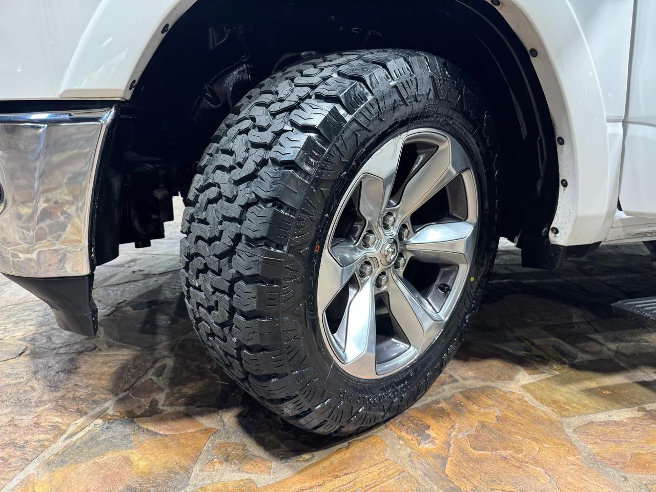 RAM 1500 Limited 4x4 Crew Cab 5'7" Box 2019
