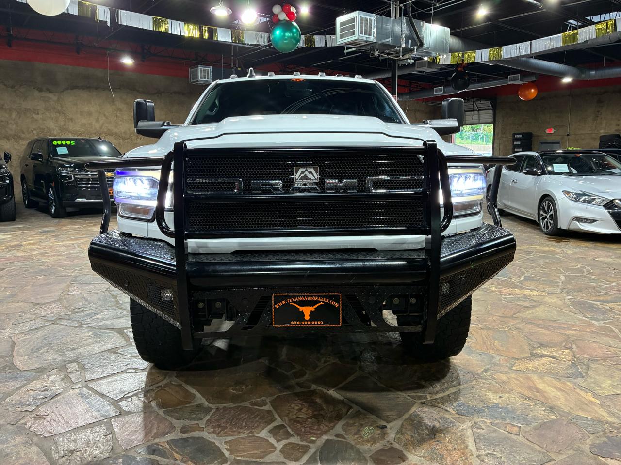 RAM 2500 Big Horn 4x4 Crew Cab 6'4" Box 2020